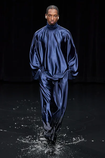Look 80